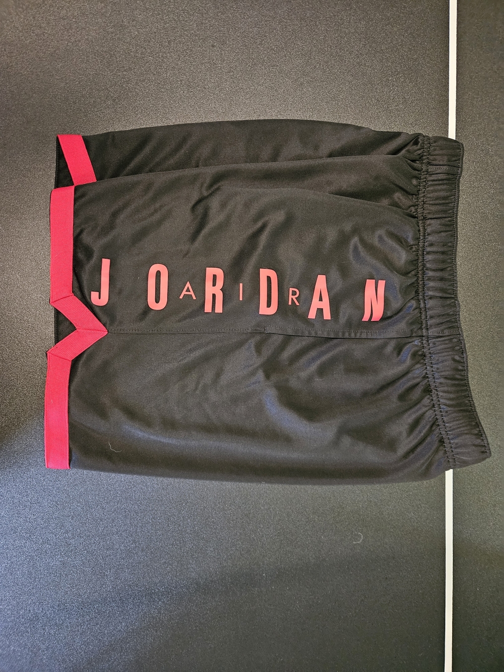 Jordan Brand "Air Jordan" Graphic Shorts — Men's Medium